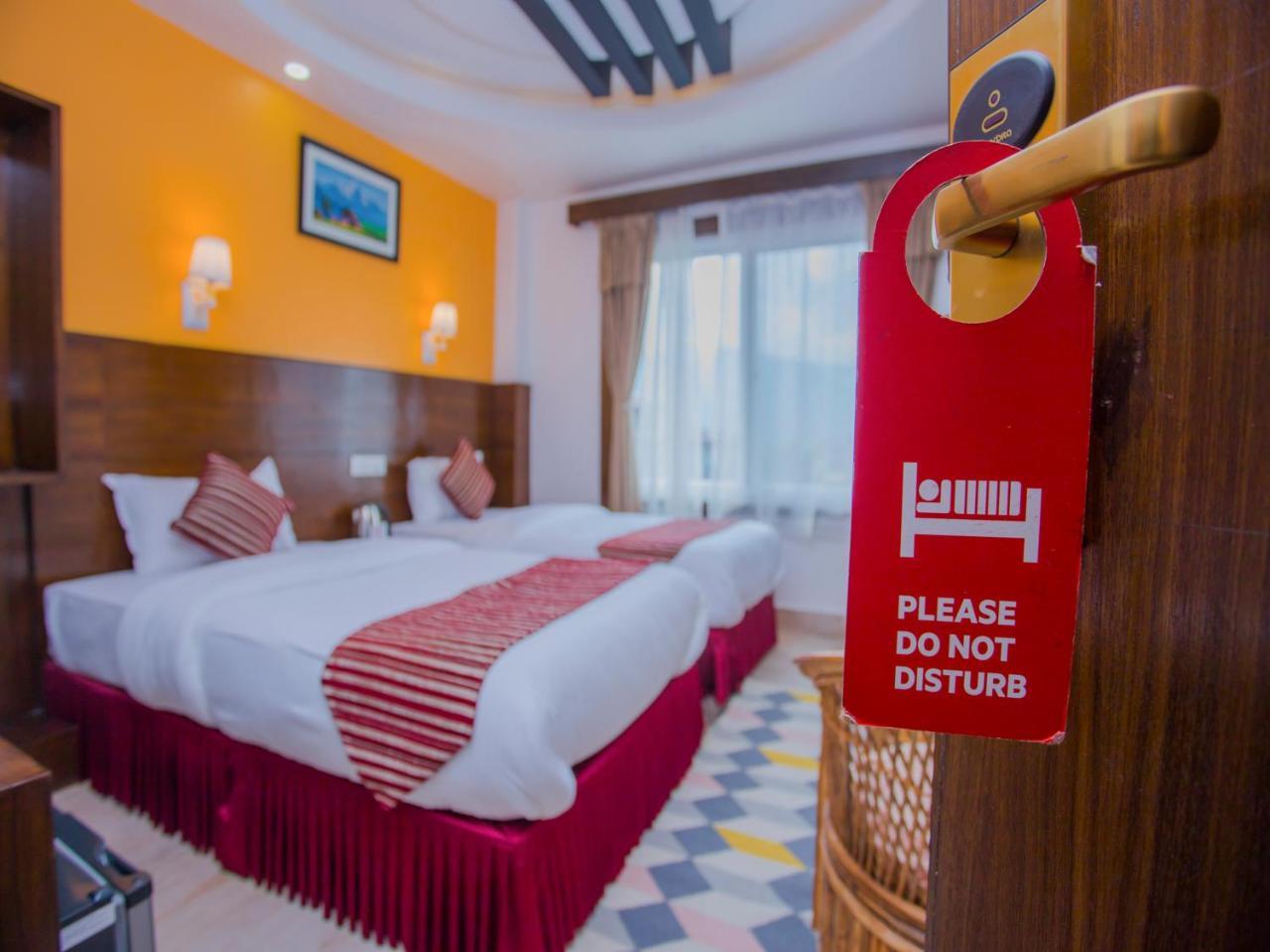 Hotel Lakeside Pvt. Ltd. ポカラ エクステリア 写真