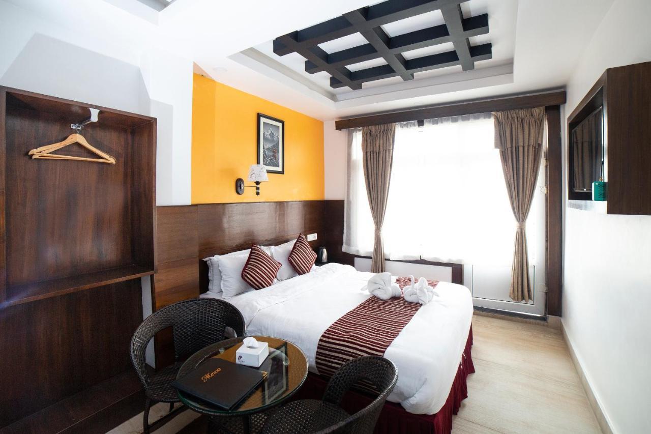 Hotel Lakeside Pvt. Ltd. ポカラ エクステリア 写真
